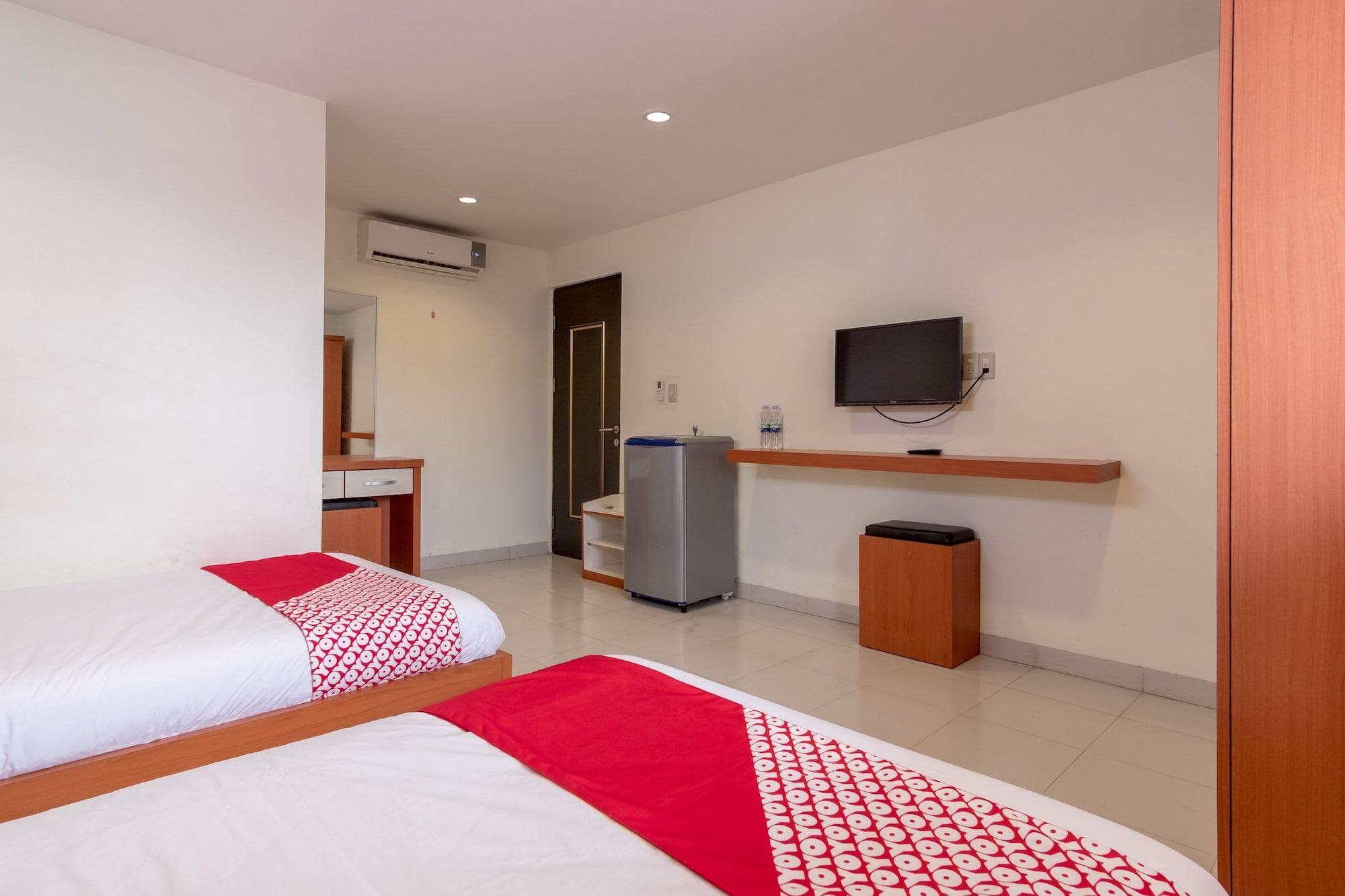Oyo 294 Andrea Residence Syariah Medan Exterior photo